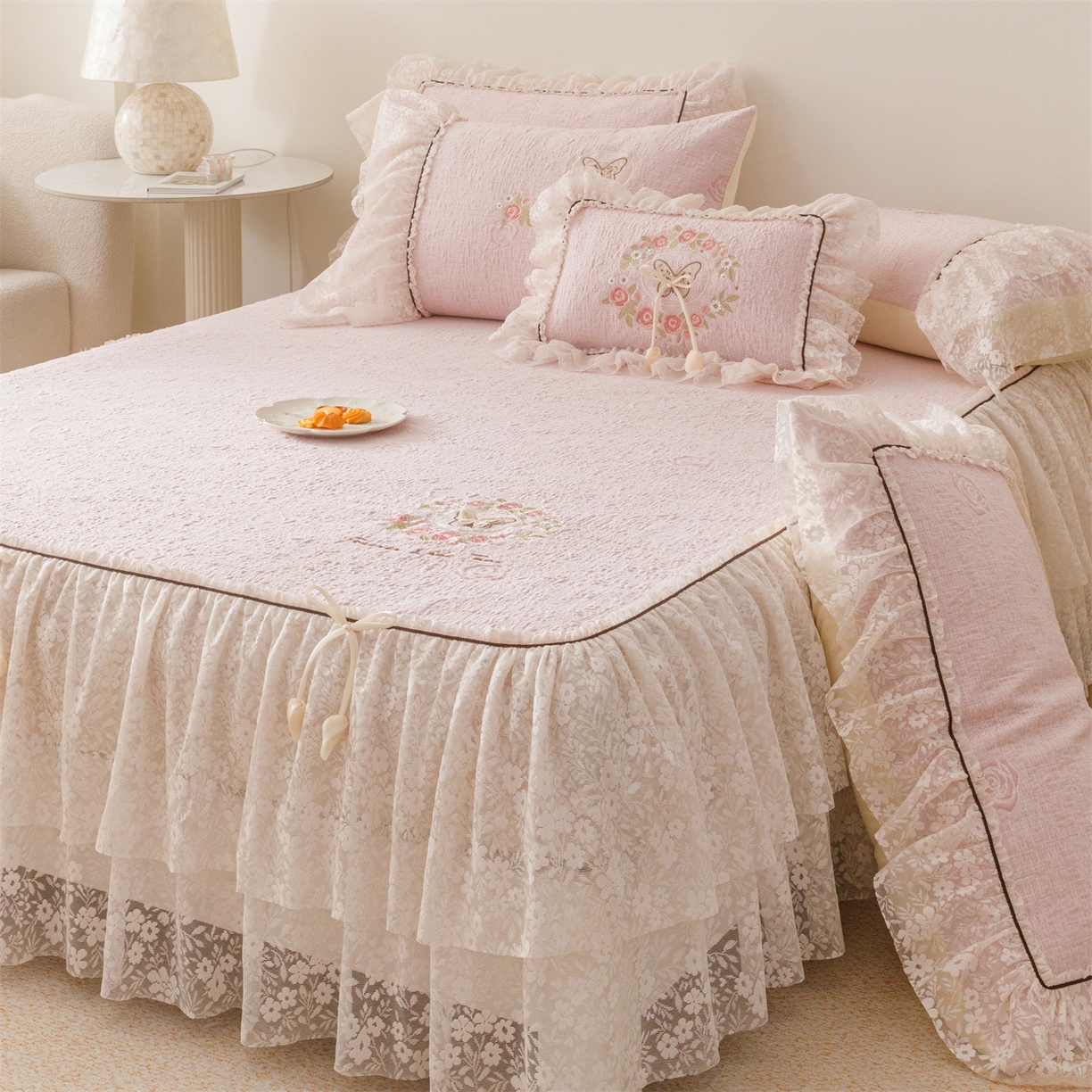 91家纺网 家纺一手货源 找家纺 （总）好儿喜家纺 2026新款软凉席空调软席乙纶凉席床裙可机洗夏被夏凉被空调被四件套-漫夏系列