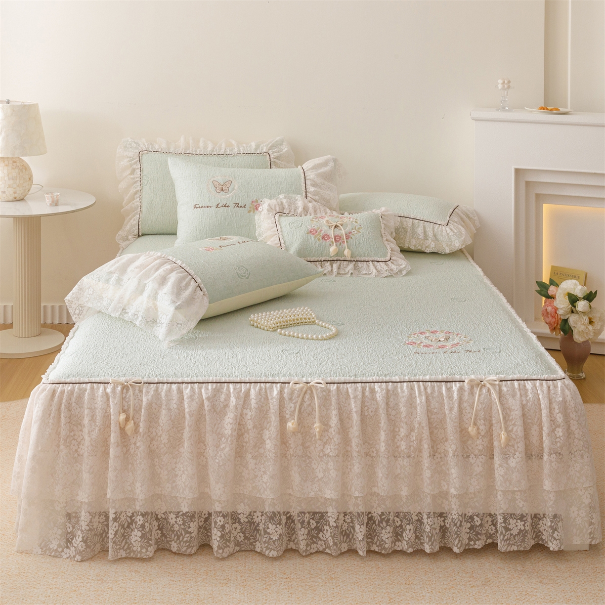 91家纺网 家纺一手货源 找家纺 好儿喜家纺 2026新款软凉席空调软席乙纶凉席床裙可机洗夏被夏凉被空调被四件套-漫夏系列 漫夏-浅绿