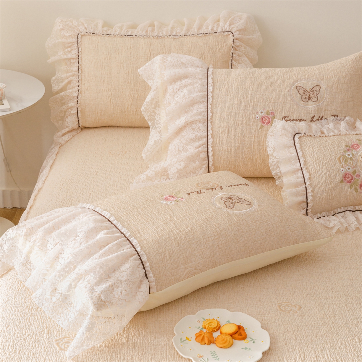 91家纺网 家纺一手货源 找家纺 好儿喜家纺 2026新款软凉席空调软席乙纶凉席床裙可机洗夏被夏凉被空调被四件套-漫夏系列 漫夏-香槟