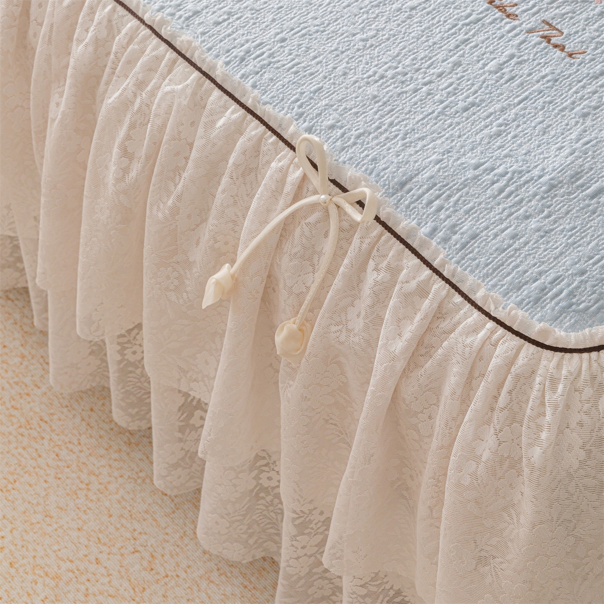 91家纺网 家纺一手货源 找家纺 好儿喜家纺 2026新款软凉席空调软席乙纶凉席床裙可机洗夏被夏凉被空调被四件套-漫夏系列 漫夏-浅蓝