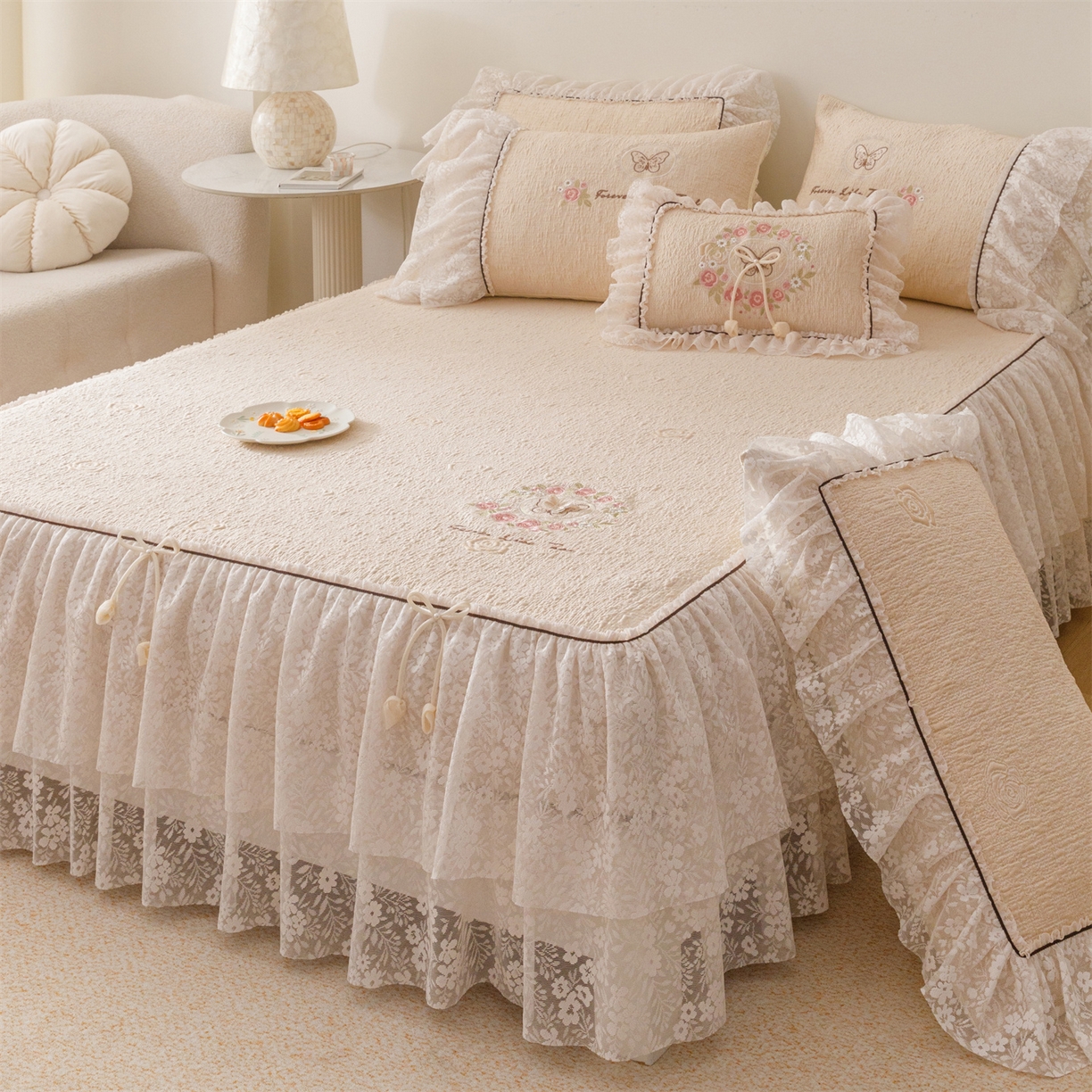 91家纺网 家纺一手货源 找家纺 好儿喜家纺 2026新款软凉席空调软席乙纶凉席床裙可机洗夏被夏凉被空调被四件套-漫夏系列 漫夏-香槟