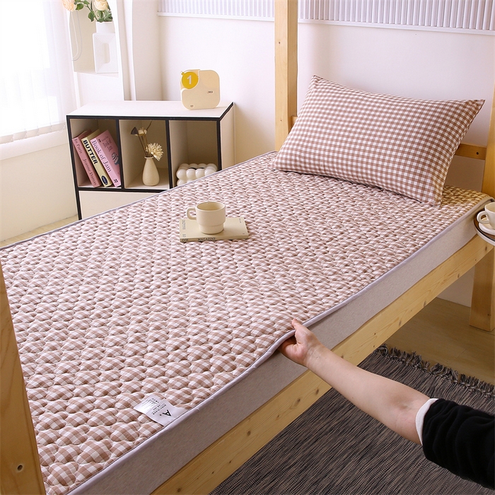 91家纺网 家纺一手货源 找家纺 （总）乐逸家纺 2026新款A类纯棉全棉色织水洗棉床护垫床褥学生宿舍单人出租房专用可水洗床褥软床垫