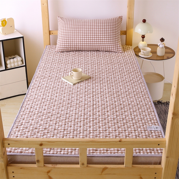 91家纺网 家纺一手货源 找家纺 乐逸家纺 2026新款A类纯棉全棉色织水洗棉床护垫床褥学生宿舍单人出租房专用可水洗床褥软床垫 全棉床褥驼小格