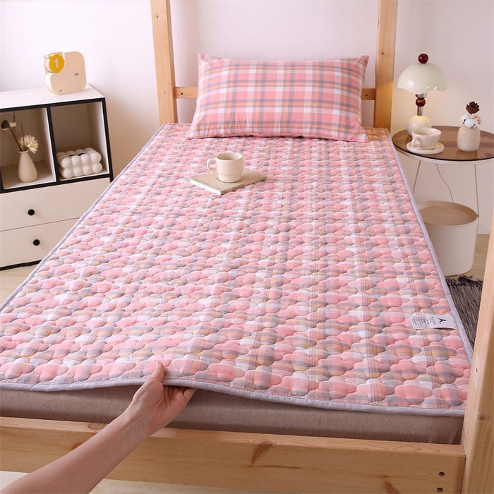 91家纺网 家纺一手货源 找家纺 乐逸家纺 2026新款A类纯棉全棉色织水洗棉床护垫床褥学生宿舍单人出租房专用可水洗床褥软床垫 全棉床褥简兮粉