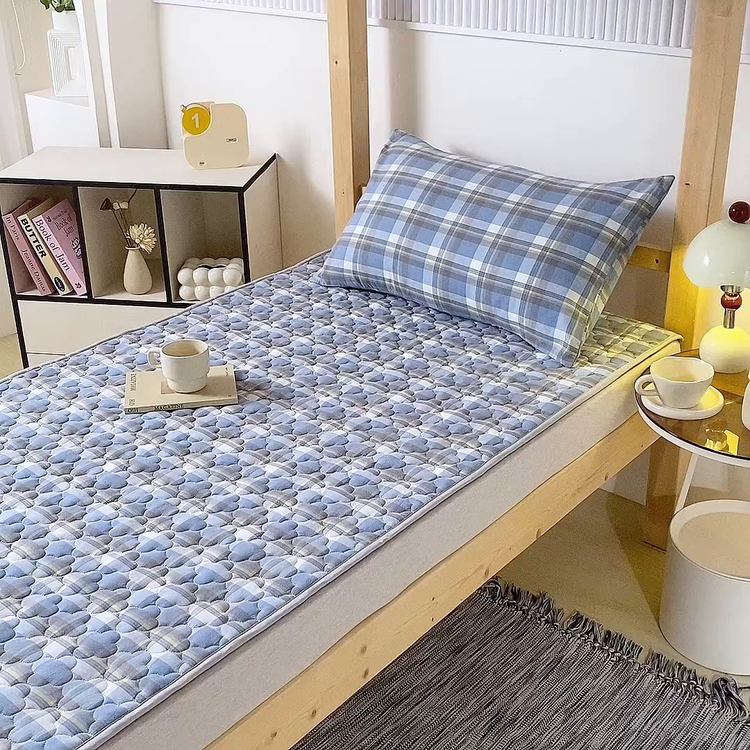 91家纺网 家纺一手货源 找家纺 乐逸家纺 2026新款A类纯棉全棉色织水洗棉床护垫床褥学生宿舍单人出租房专用可水洗床褥软床垫 全棉床褥简兮兰