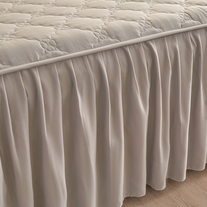 91家纺网 家纺一手货源 找家纺 （总）怡源梦 2026新款幸运草夹棉床裙床裙单品床裙单件