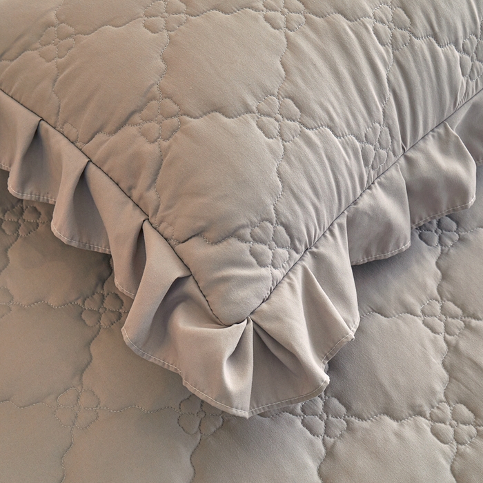 91家纺网 家纺一手货源 找家纺 （总）怡源梦 2026新款幸运草夹棉床裙床裙单品床裙单件