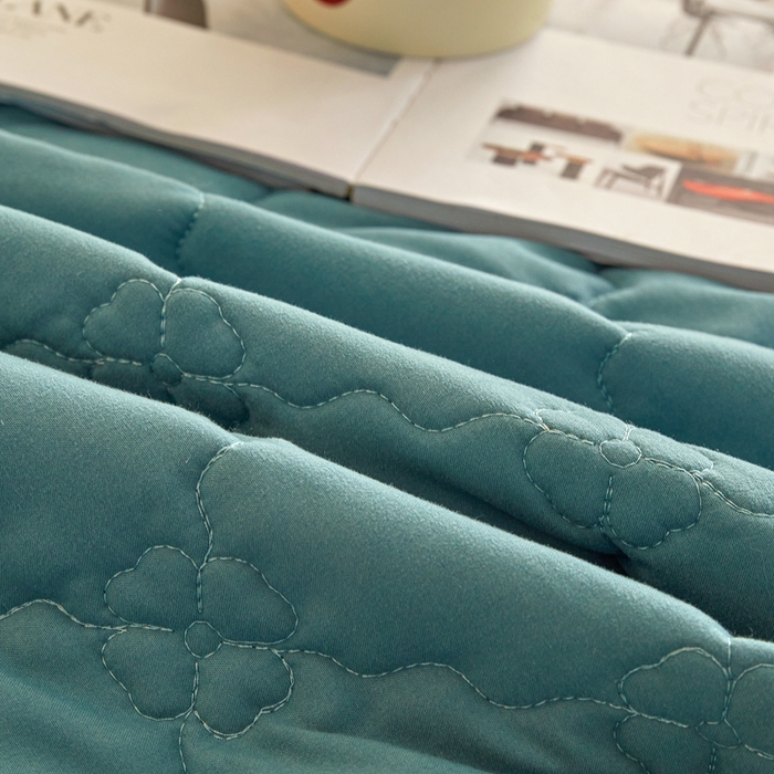 91家纺网 家纺一手货源 找家纺 怡源梦 2026新款幸运草夹棉床裙床裙单品床裙单件 幸运草-兰色