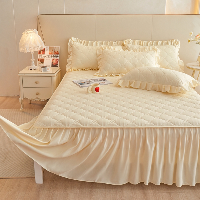 91家纺网 家纺一手货源 找家纺 怡源梦 2026新款幸运草夹棉床裙床裙单品床裙单件 幸运草-米黄