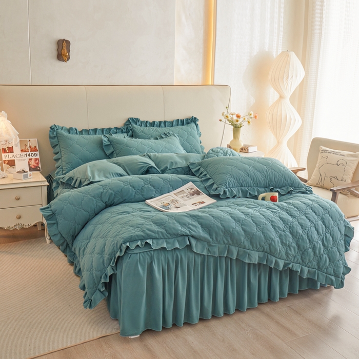 91家纺网 家纺一手货源 找家纺 怡源梦 2026新款幸运草夹棉床裙四件套 幸运草-兰色