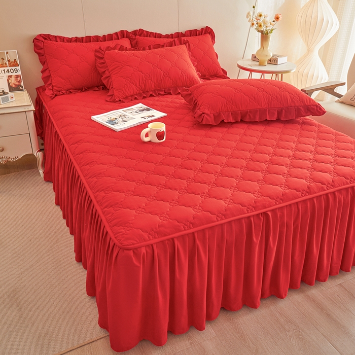 91家纺网 家纺一手货源 找家纺 怡源梦 2026新款幸运草夹棉床裙四件套 幸运草-大红