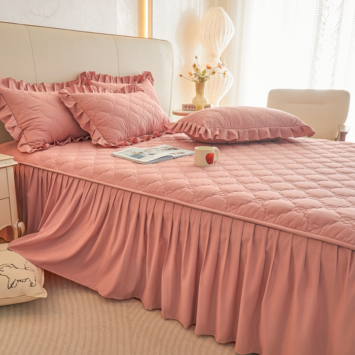 91家纺网 家纺一手货源 找家纺 怡源梦 2026新款幸运草夹棉床裙四件套 幸运草-豆沙