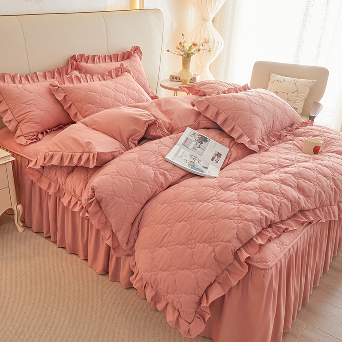 91家纺网 家纺一手货源 找家纺 怡源梦 2026新款幸运草夹棉床裙四件套 幸运草-豆沙