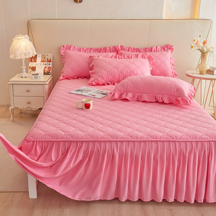 91家纺网 家纺一手货源 找家纺 怡源梦 2026新款幸运草夹棉床裙四件套 幸运草-粉色