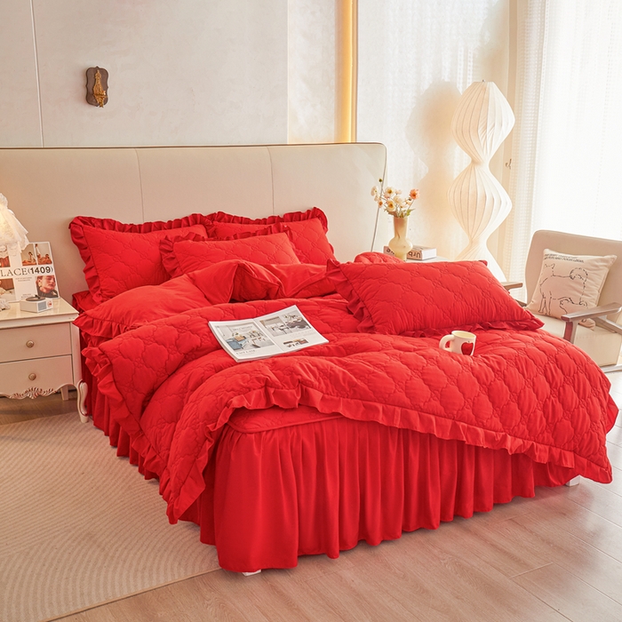 91家纺网 家纺一手货源 找家纺 怡源梦 2026新款幸运草夹棉床裙四件套 幸运草-大红