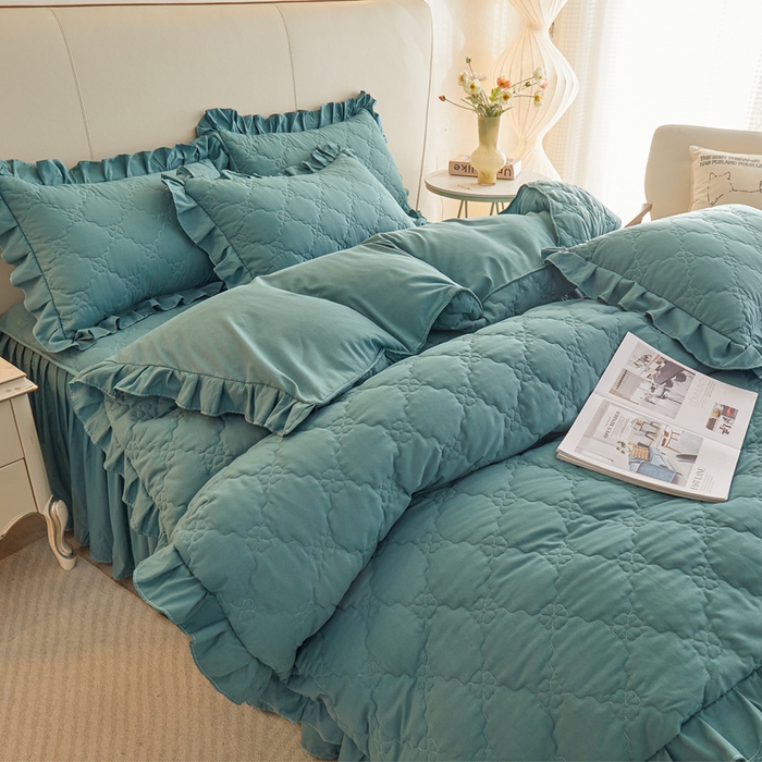 91家纺网 家纺一手货源 找家纺 怡源梦 2026新款幸运草夹棉床裙四件套 幸运草-兰色