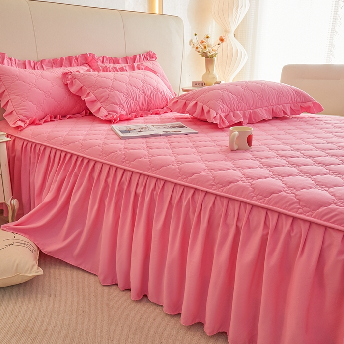 91家纺网 家纺一手货源 找家纺 怡源梦 2026新款幸运草夹棉床裙四件套 幸运草-粉色