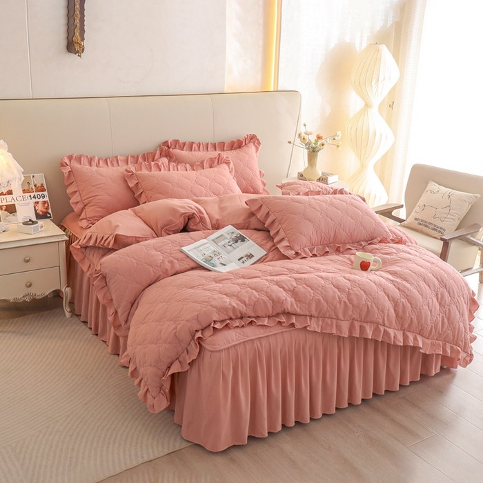 91家纺网 家纺一手货源 找家纺 怡源梦 2026新款幸运草夹棉床裙四件套 幸运草-豆沙