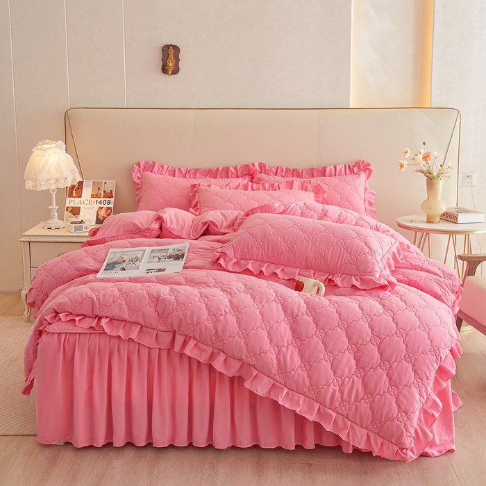 91家纺网 家纺一手货源 找家纺 怡源梦 2026新款幸运草夹棉床裙四件套 幸运草-粉色