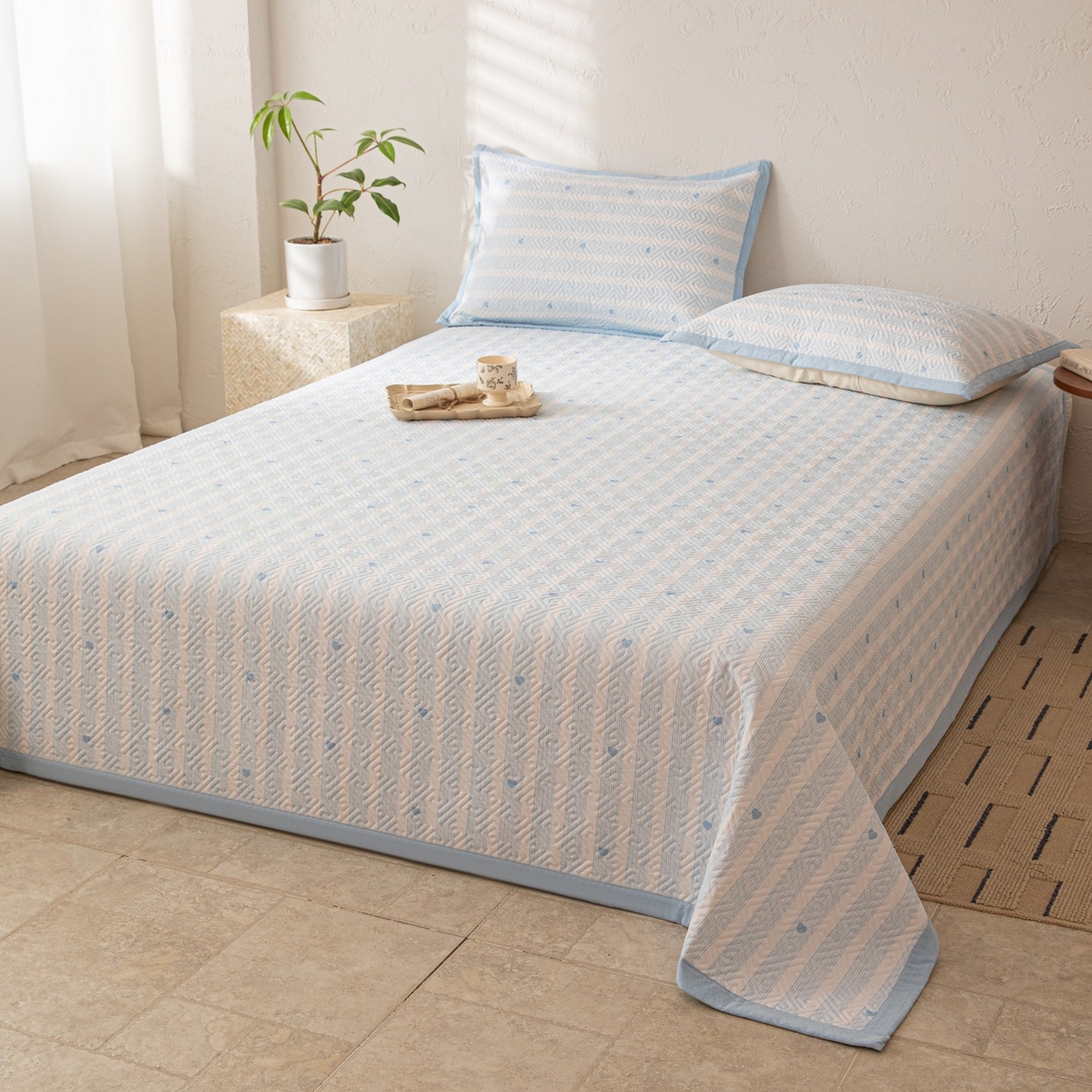 91家纺网 家纺一手货源 找家纺 雅萱家纺 2026春夏新款全棉老粗布床盖 床盖单件 床盖-爱心蓝