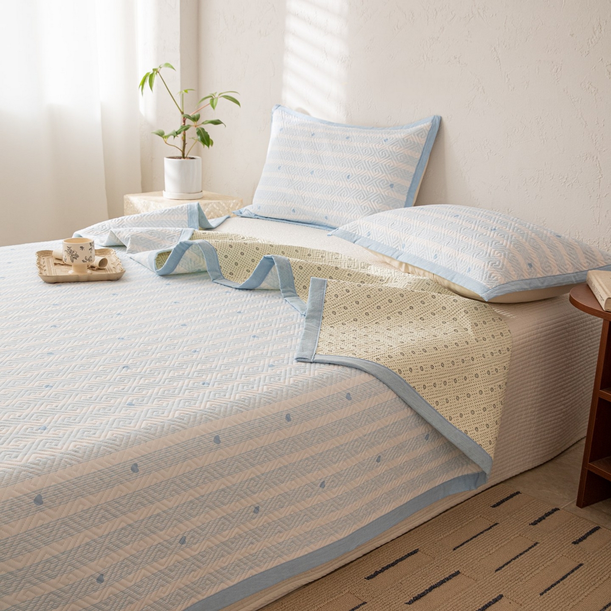 91家纺网 家纺一手货源 找家纺 雅萱家纺 2026春夏新款全棉老粗布床盖 床盖单件 床盖-爱心蓝