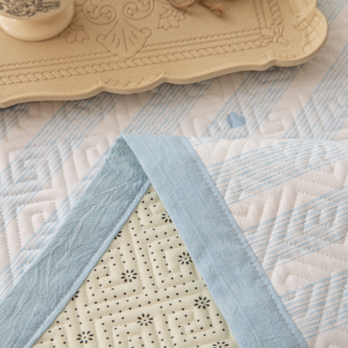 91家纺网 家纺一手货源 找家纺 雅萱家纺 2026春夏新款全棉老粗布床盖 床盖单件 床盖-爱心蓝