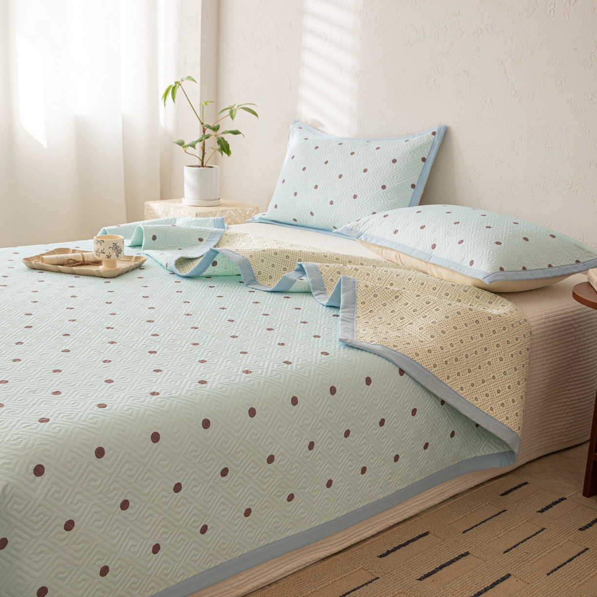 91家纺网 家纺一手货源 找家纺 雅萱家纺 2026春夏新款全棉老粗布床盖 床盖单件 床盖-波点蓝