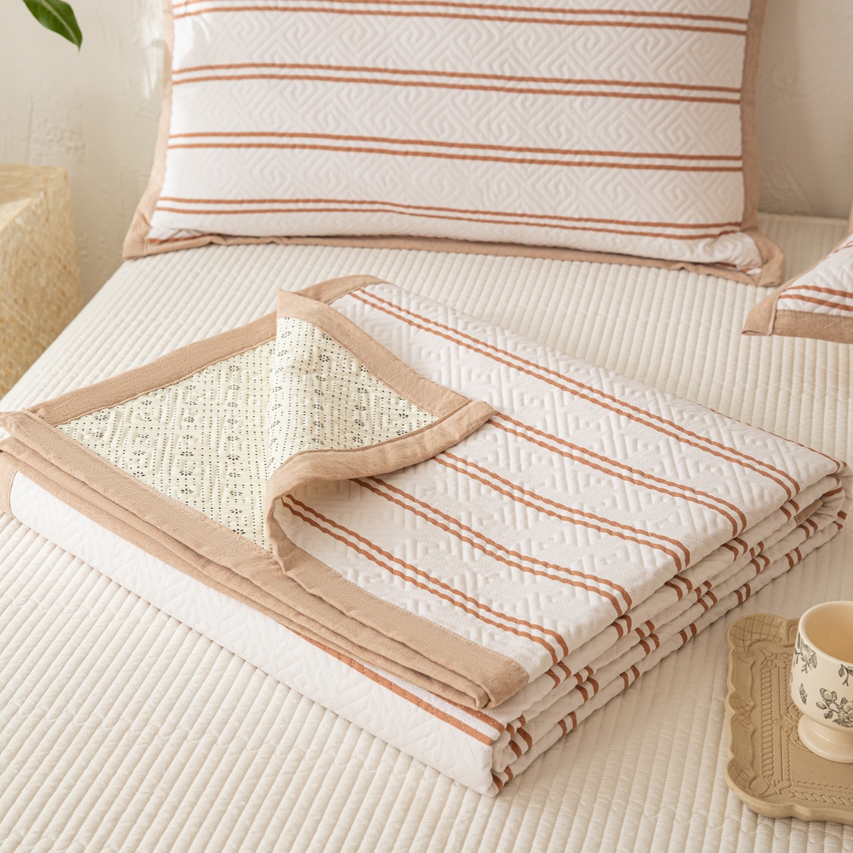 91家纺网 家纺一手货源 找家纺 雅萱家纺 2026春夏新款全棉老粗布床盖 床盖单件 床盖-卡其色