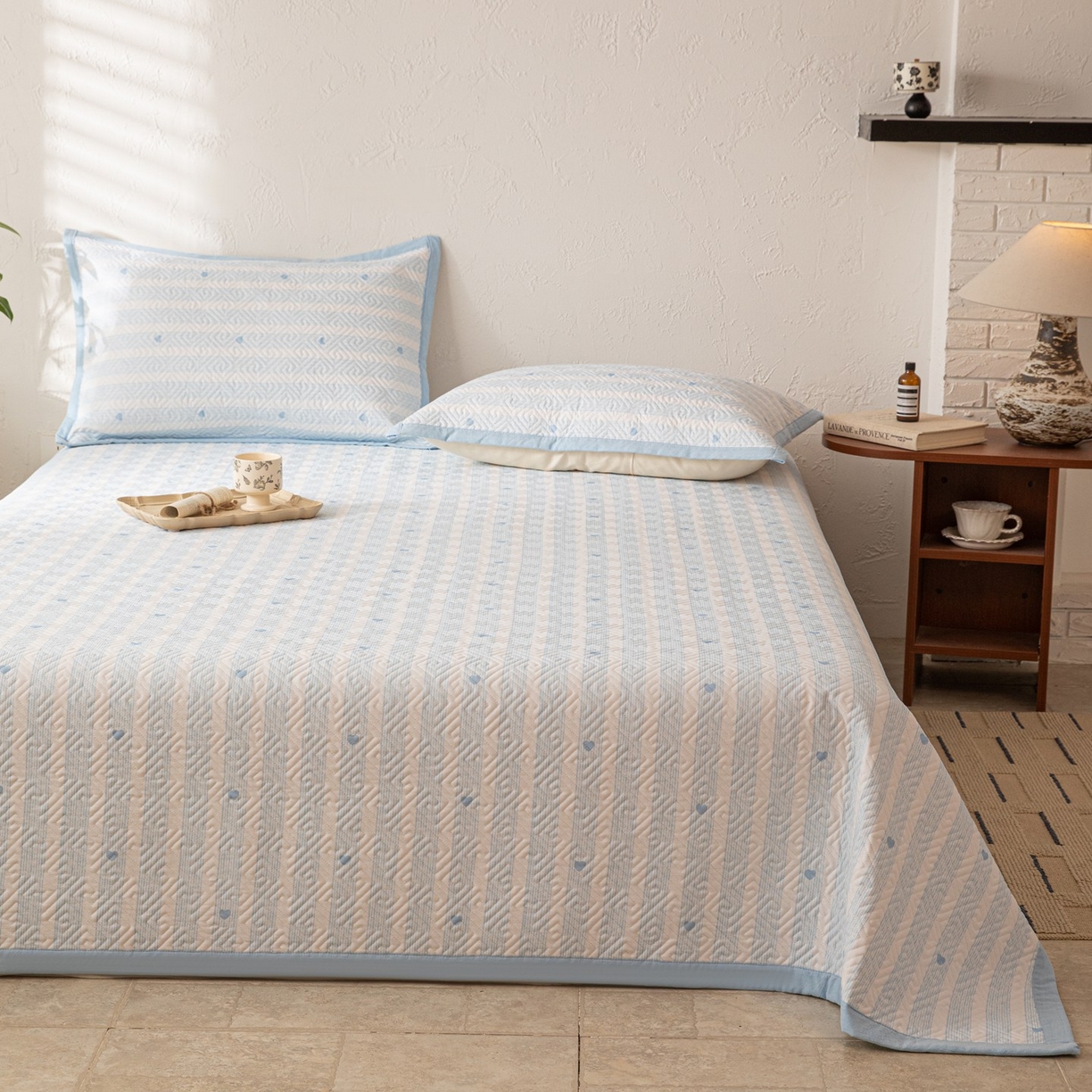 91家纺网 家纺一手货源 找家纺 雅萱家纺 2026春夏新款全棉老粗布床盖 床盖单件 床盖-爱心蓝