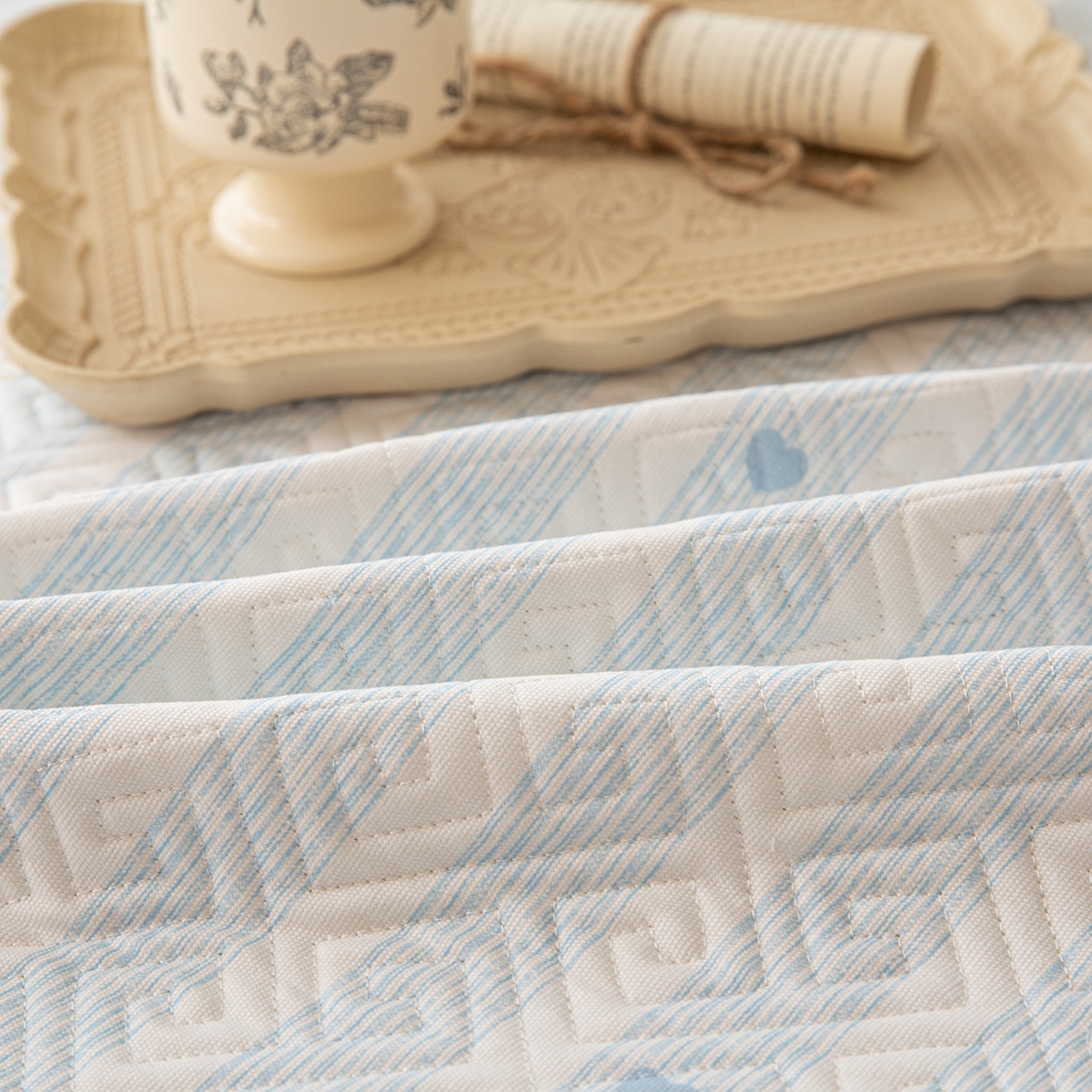 91家纺网 家纺一手货源 找家纺 雅萱家纺 2026春夏新款全棉老粗布床盖 床盖单件 床盖-爱心蓝