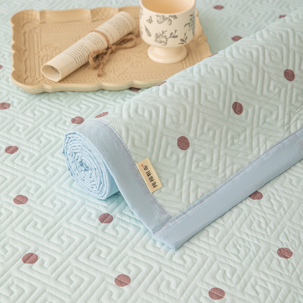 91家纺网 家纺一手货源 找家纺 雅萱家纺 2026春夏新款全棉老粗布床盖 床盖单件 床盖-波点蓝