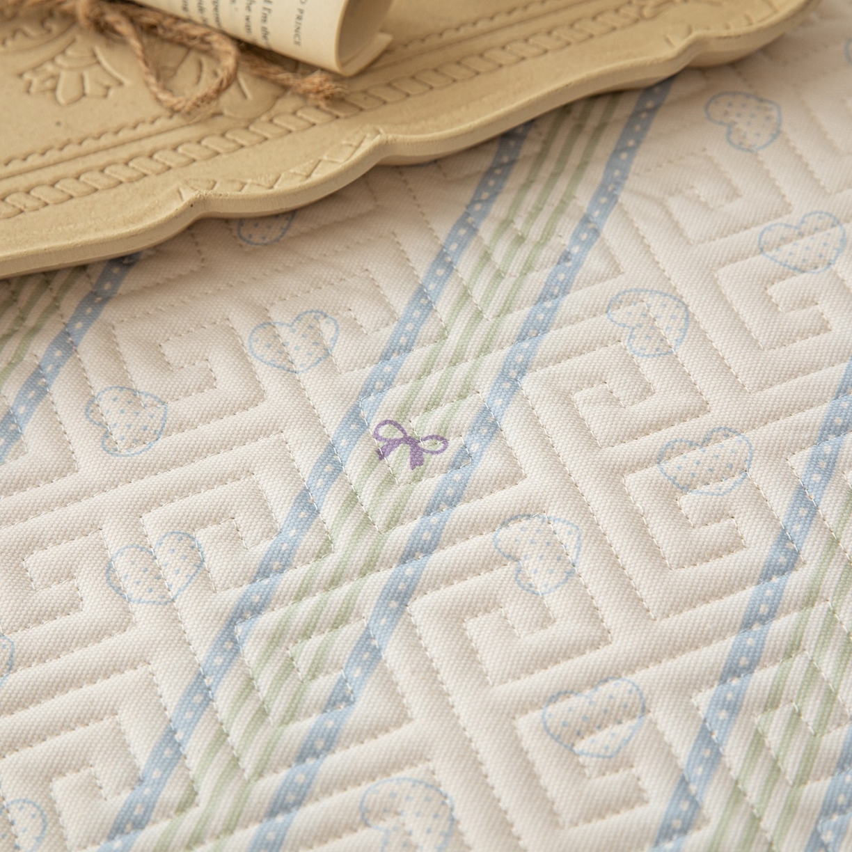 91家纺网 家纺一手货源 找家纺 雅萱家纺 2026春夏新款全棉老粗布床盖 床盖单件 床盖-蝴蝶结