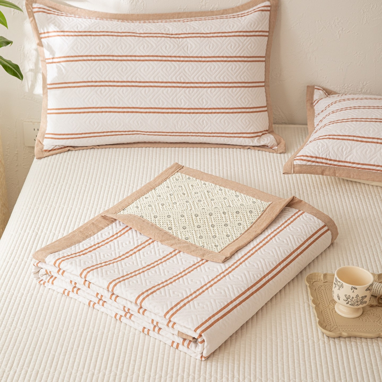 91家纺网 家纺一手货源 找家纺 雅萱家纺 2026春夏新款全棉老粗布床盖 床盖单件 床盖-卡其色