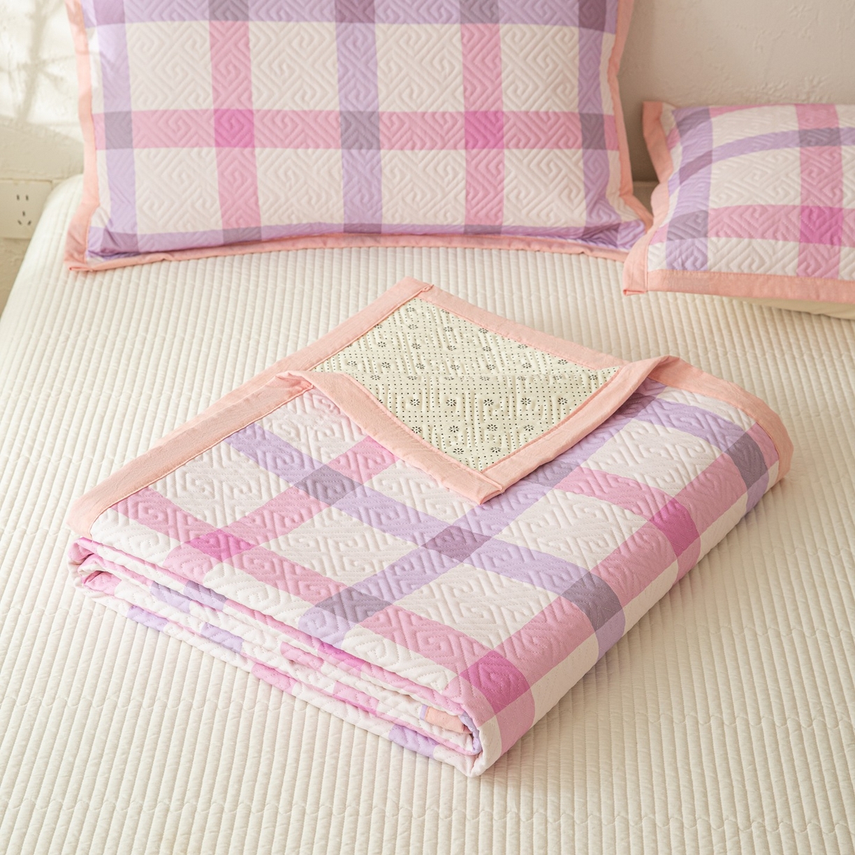 91家纺网 家纺一手货源 找家纺 雅萱家纺 2026春夏新款全棉老粗布床盖 床盖单件 床盖-条纹紫