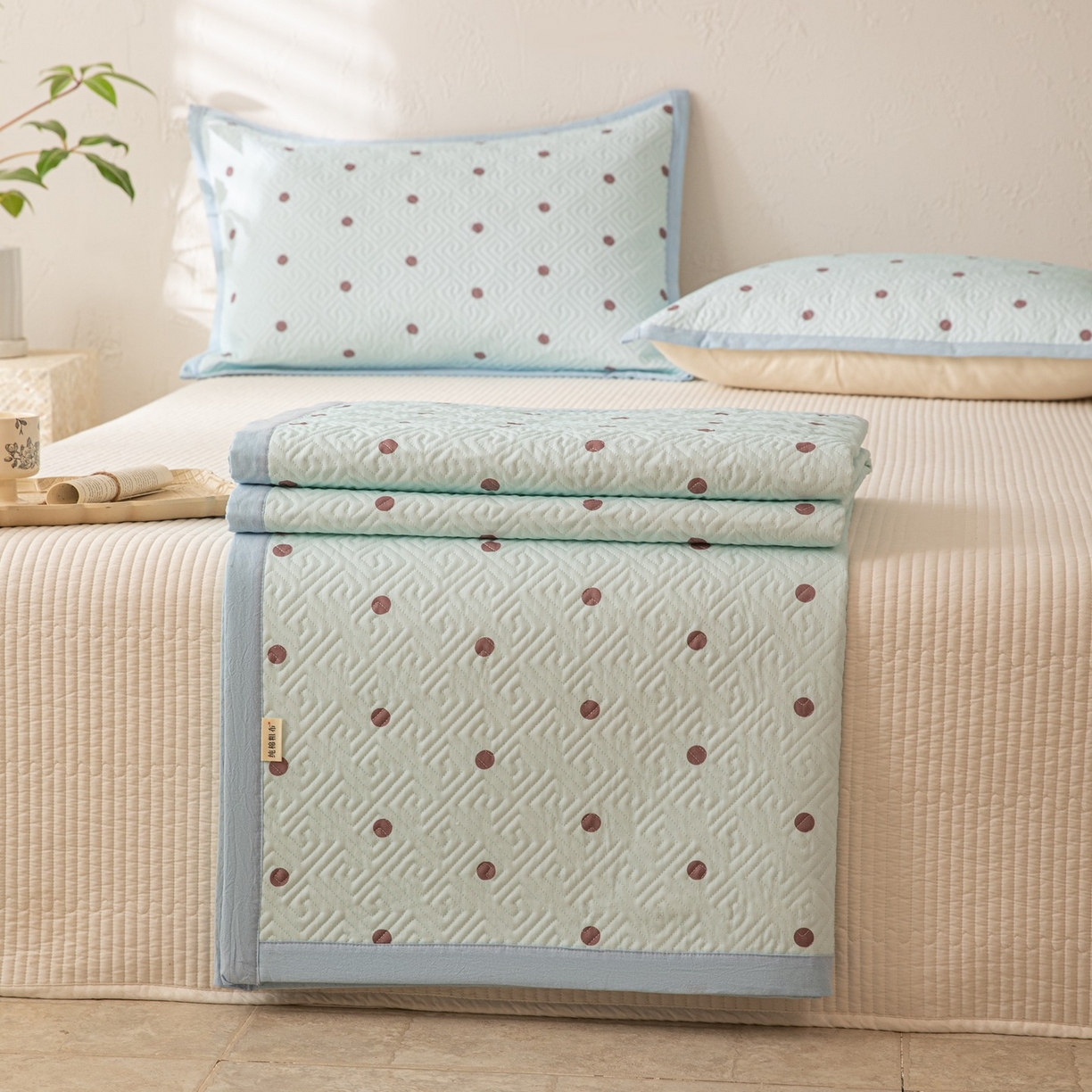 91家纺网 家纺一手货源 找家纺 雅萱家纺 2026春夏新款全棉老粗布床盖 床盖单件 床盖-波点蓝