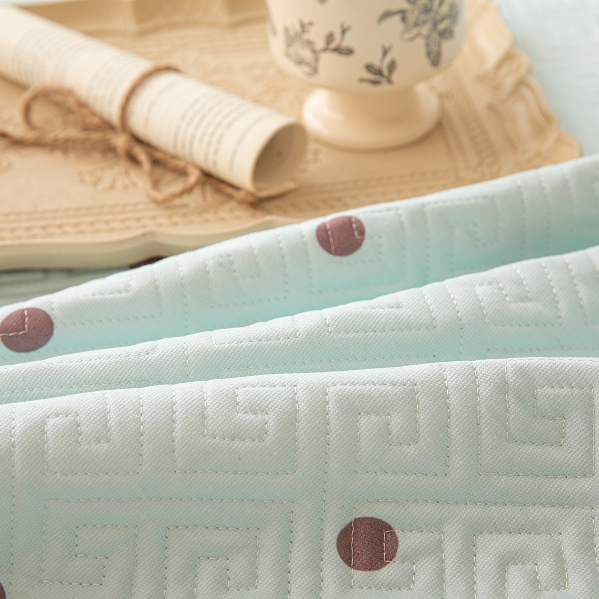 91家纺网 家纺一手货源 找家纺 雅萱家纺 2026春夏新款全棉老粗布床盖 床盖单件 床盖-波点蓝