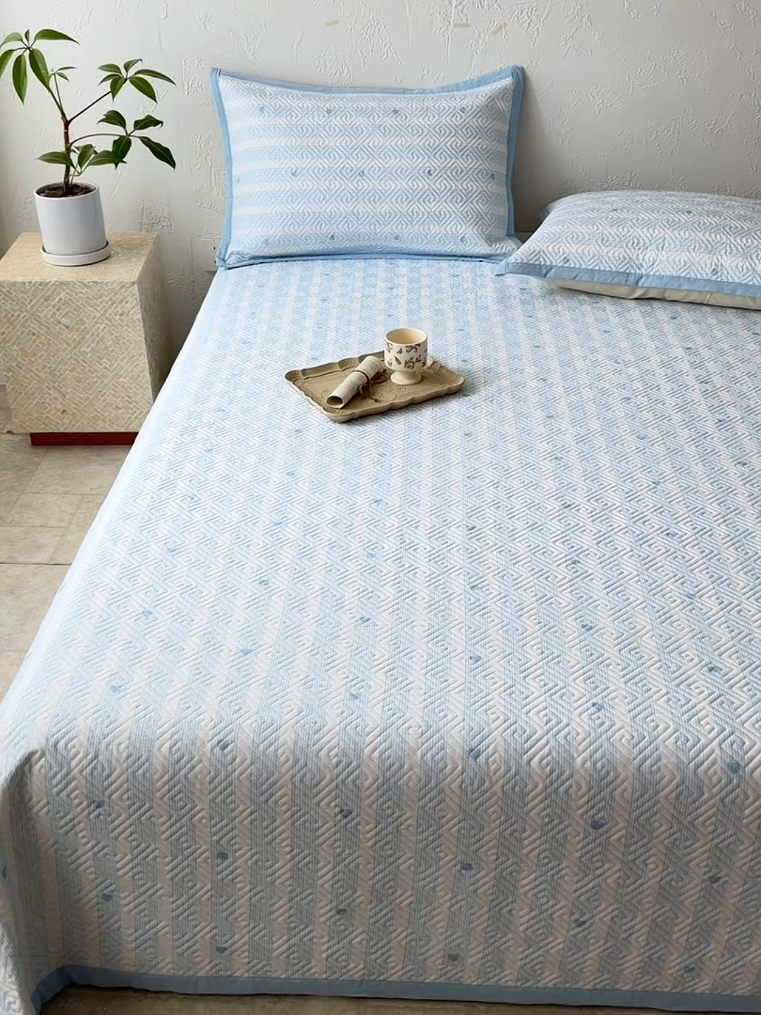 91家纺网 家纺一手货源 找家纺 雅萱家纺 2026春夏新款全棉老粗布床盖 床盖单件 床盖-爱心蓝