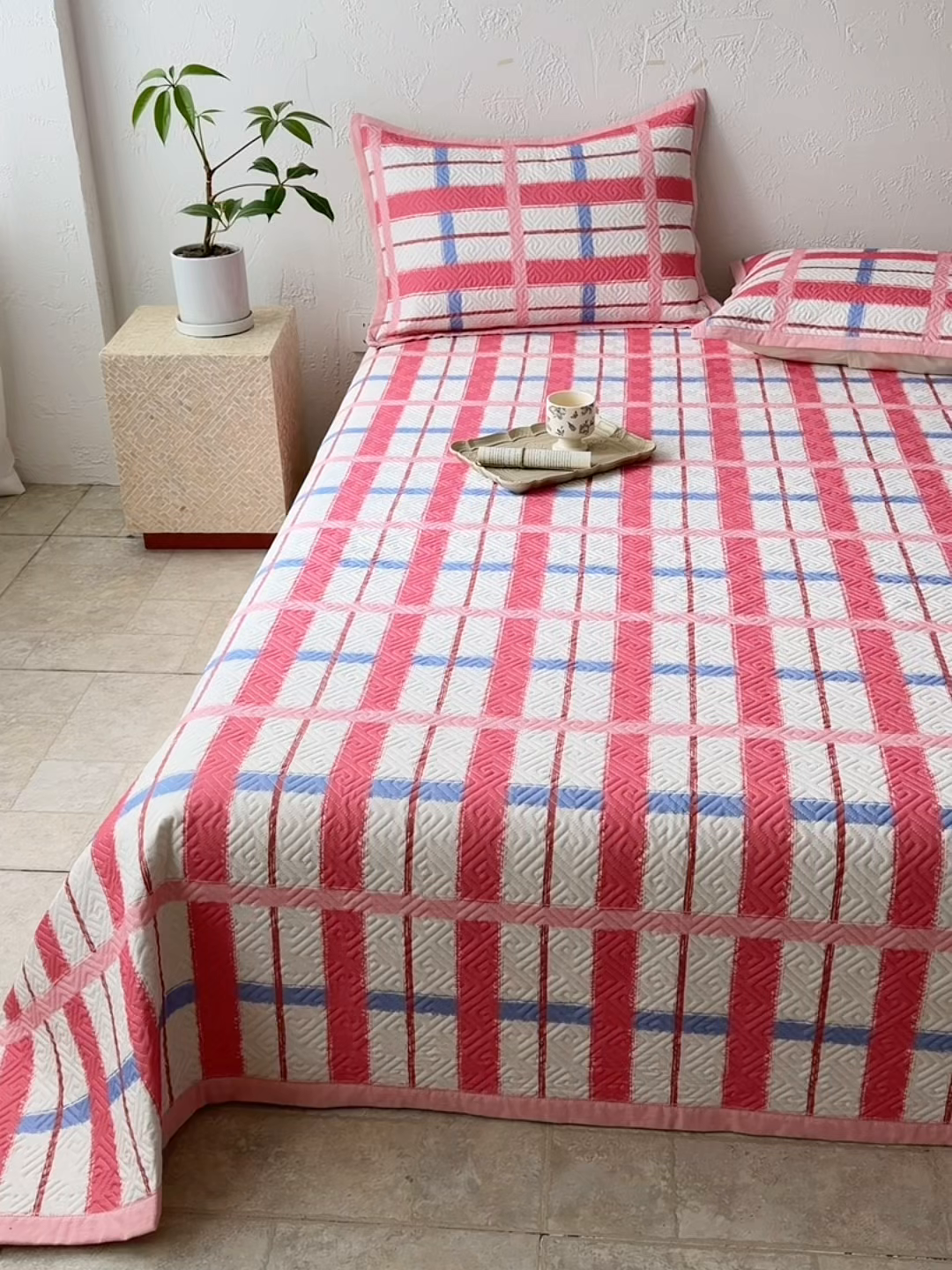 91家纺网 家纺一手货源 找家纺 雅萱家纺 2026春夏新款全棉老粗布床盖 床盖单件 床盖-格红