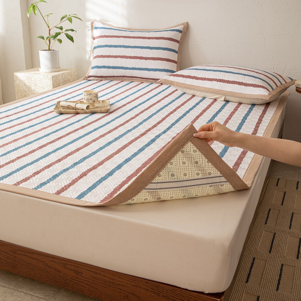 91家纺网 家纺一手货源 找家纺 雅萱家纺 2026春夏新款全棉老粗布软席凉席席子 软席-条纹咖