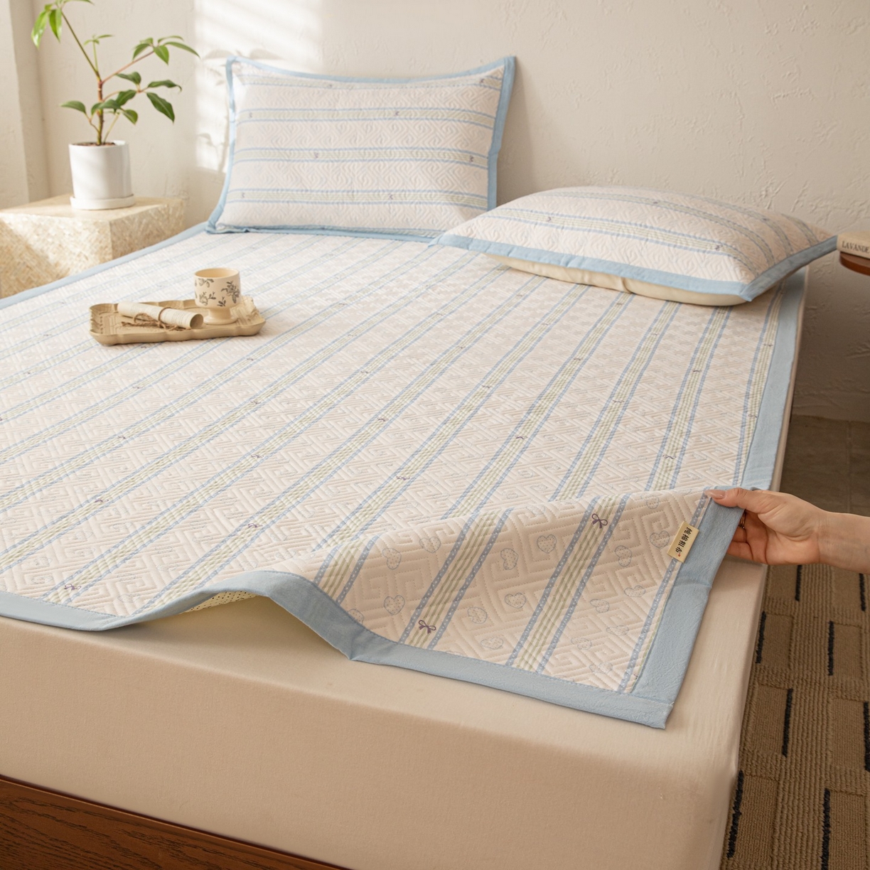 91家纺网 家纺一手货源 找家纺 雅萱家纺 2026春夏新款全棉老粗布软席凉席席子 软席-蝴蝶结