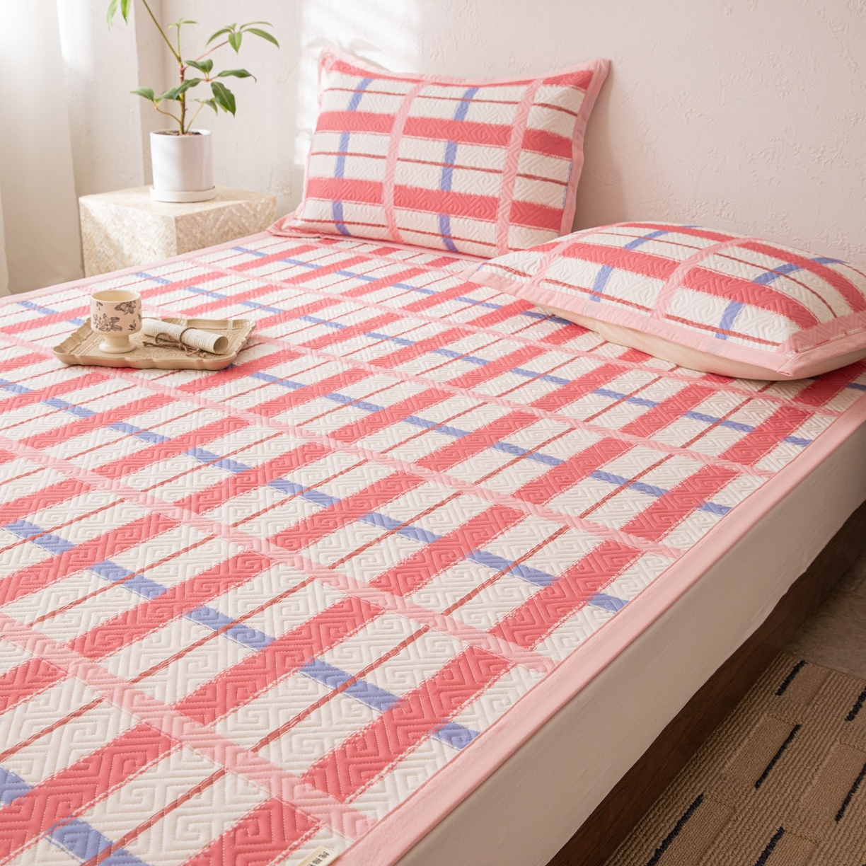 91家纺网 家纺一手货源 找家纺 雅萱家纺 2026春夏新款全棉老粗布软席凉席席子 软席-格红