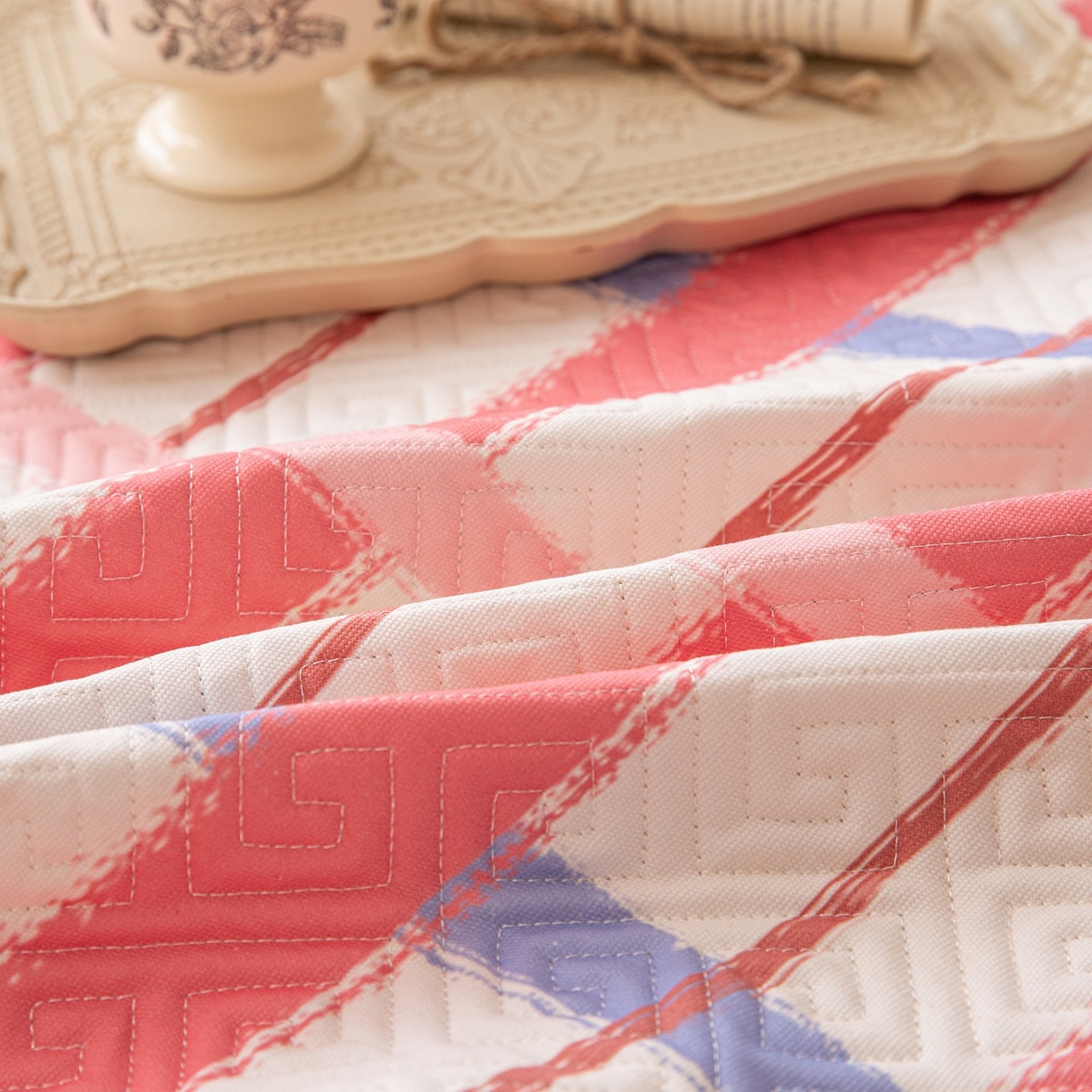 91家纺网 家纺一手货源 找家纺 雅萱家纺 2026春夏新款全棉老粗布软席凉席席子 软席-格红