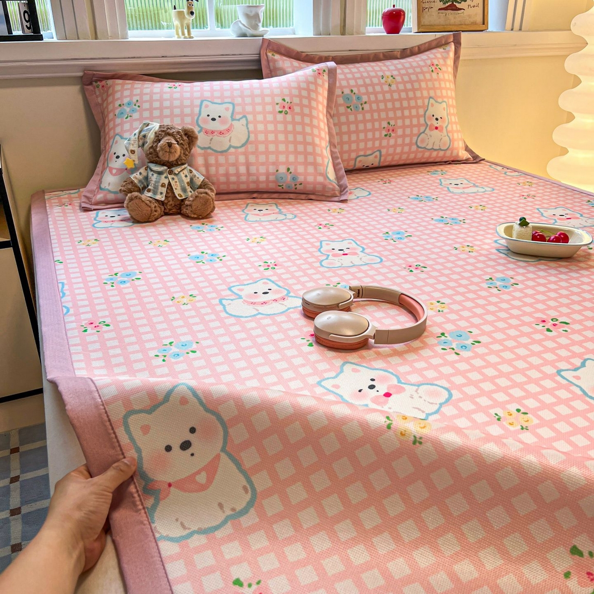 91家纺网 家纺一手货源 找家纺 女子家纺 2026新款费尔岛风冰丝凉席 粉格西高