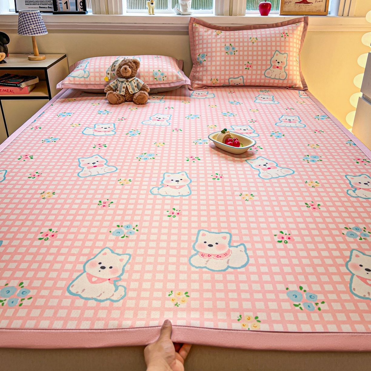 91家纺网 家纺一手货源 找家纺 女子家纺 2026新款费尔岛风冰丝凉席 粉格西高