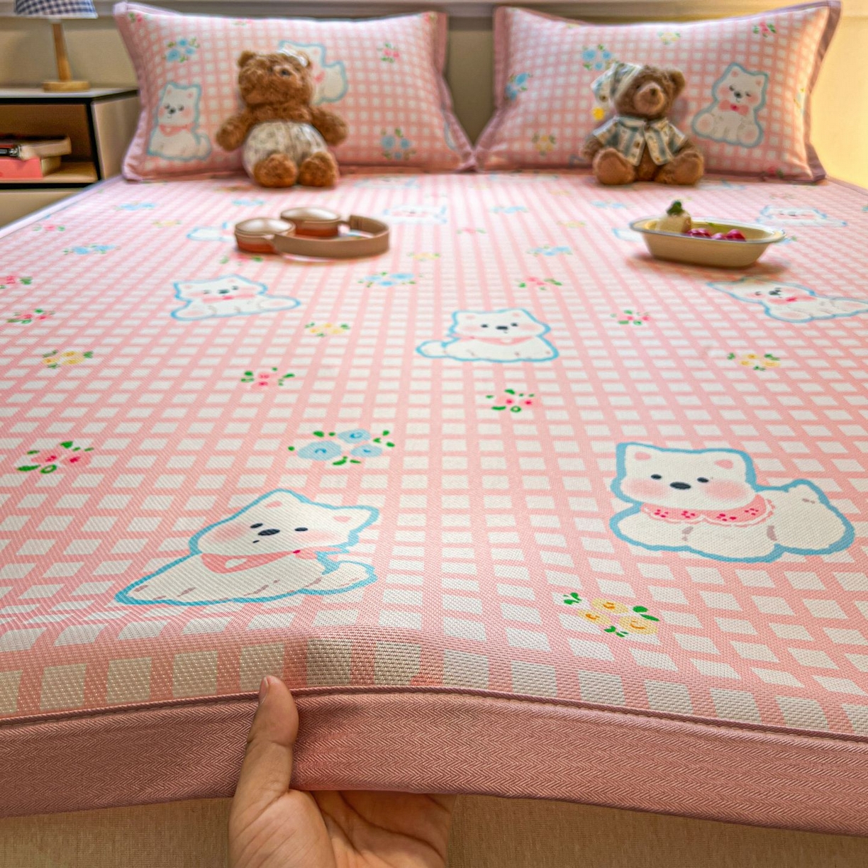 91家纺网 家纺一手货源 找家纺 女子家纺 2026新款费尔岛风冰丝凉席 粉格西高