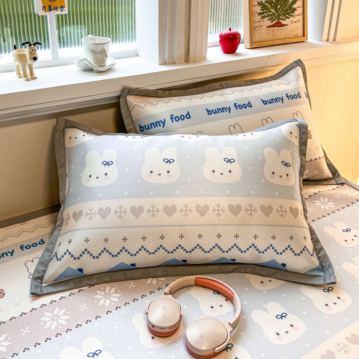 91家纺网 家纺一手货源 找家纺 女子家纺 2026新款费尔岛风冰丝凉席 蓝兔奶冻