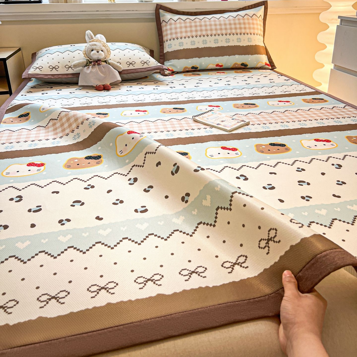 91家纺网 家纺一手货源 找家纺 女子家纺 2026新款费尔岛风冰丝凉席 奶咖喵语