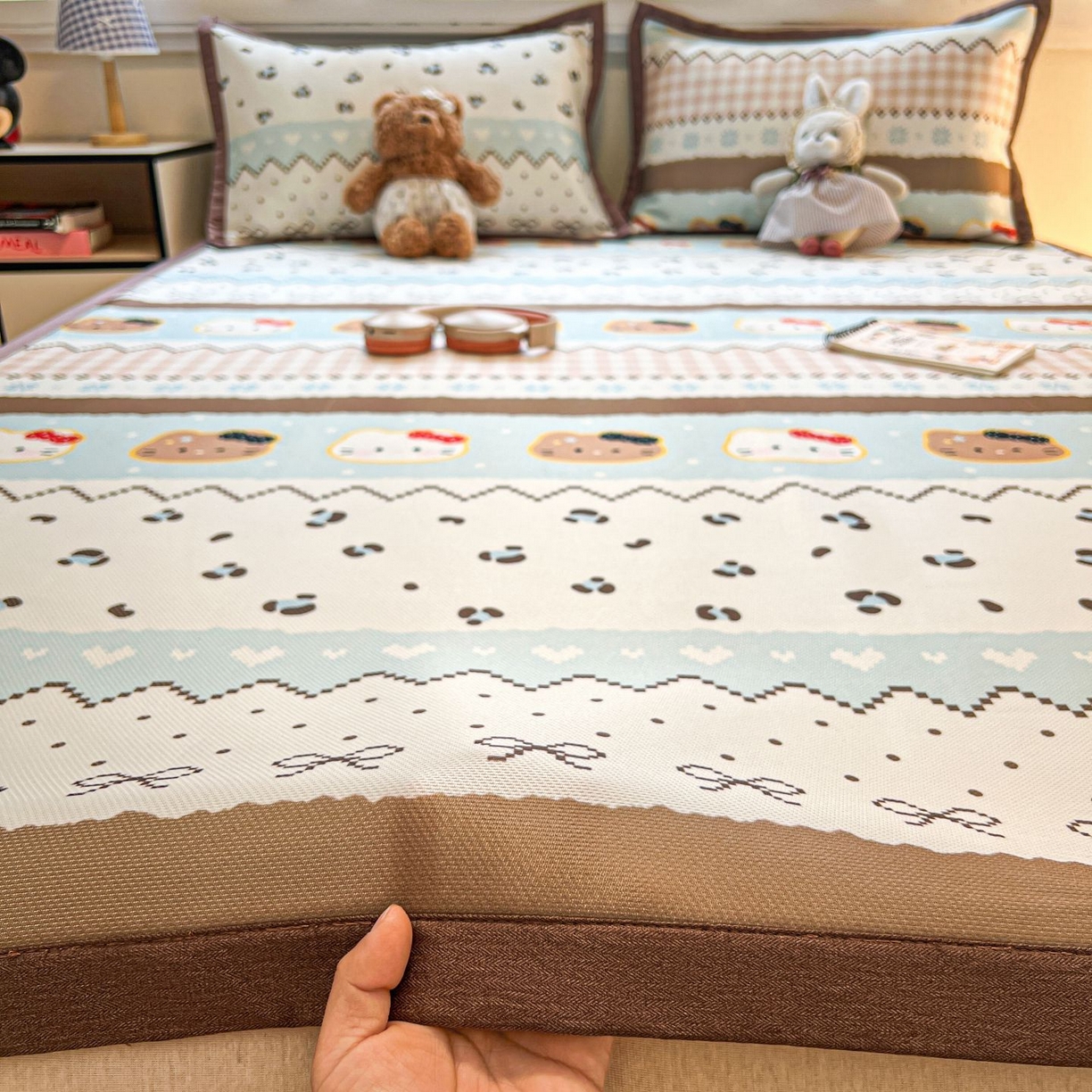 91家纺网 家纺一手货源 找家纺 女子家纺 2026新款费尔岛风冰丝凉席 奶咖喵语