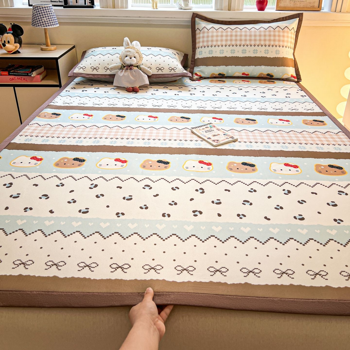 91家纺网 家纺一手货源 找家纺 女子家纺 2026新款费尔岛风冰丝凉席 奶咖喵语