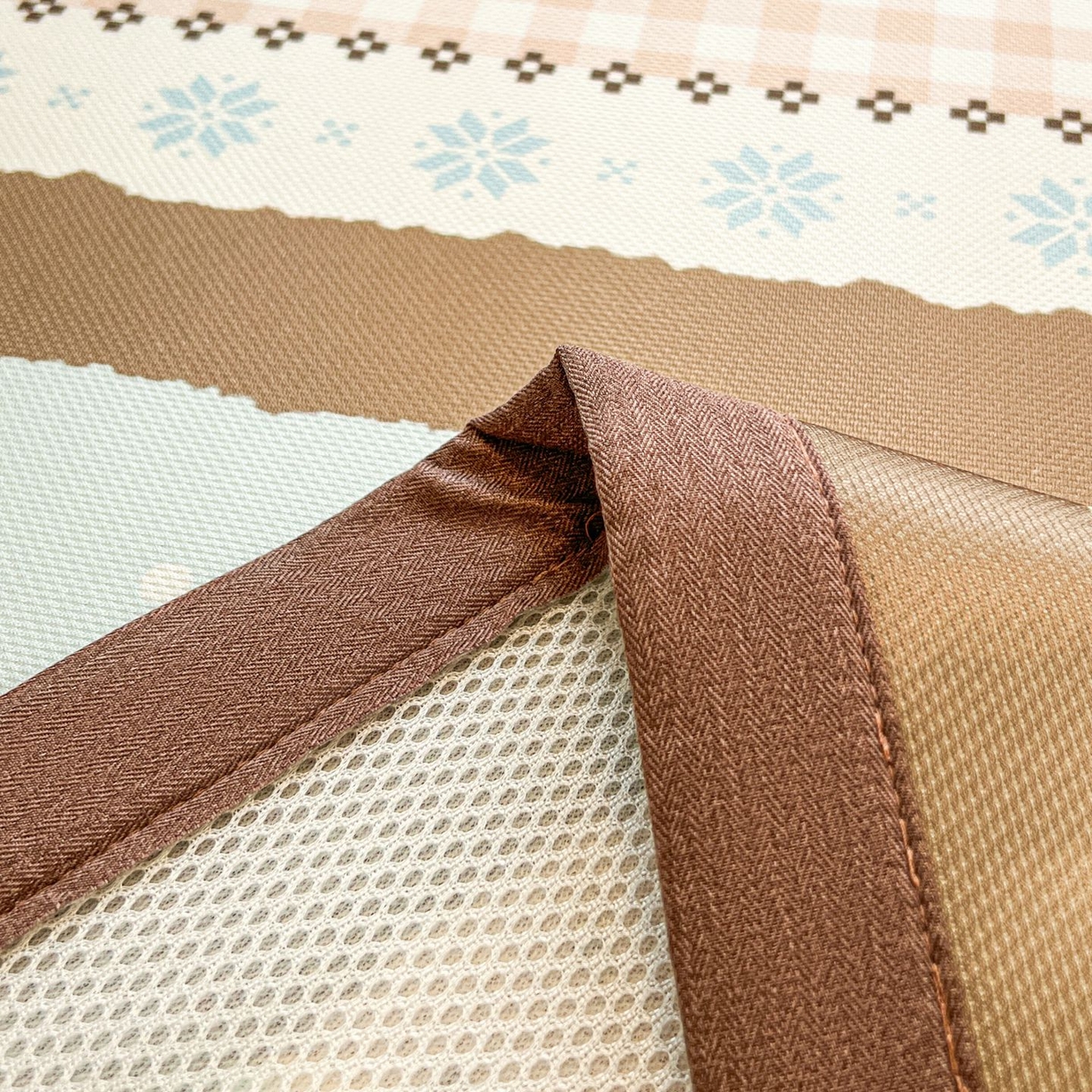 91家纺网 家纺一手货源 找家纺 女子家纺 2026新款费尔岛风冰丝凉席 奶咖喵语